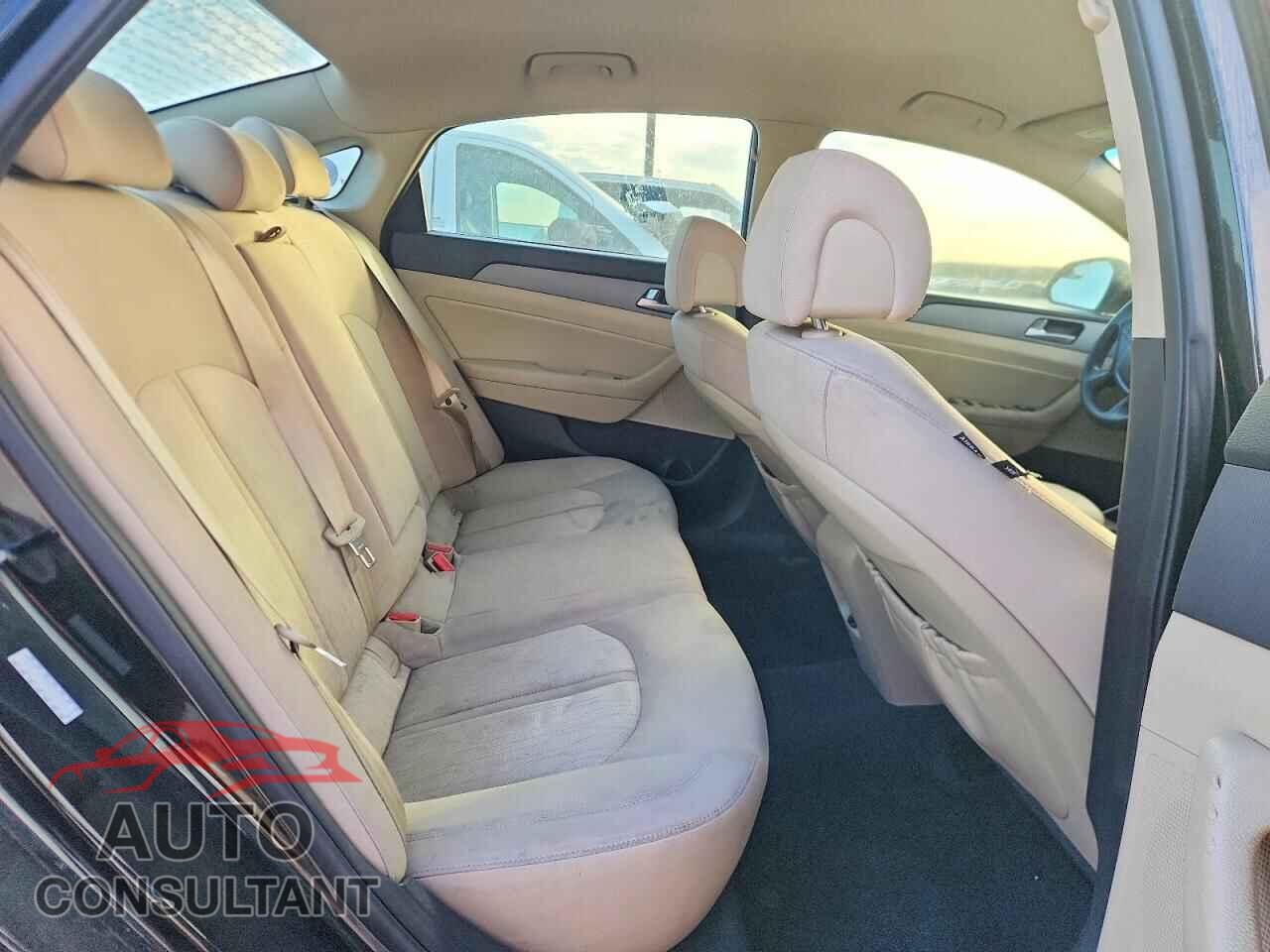 HYUNDAI SONATA 2017 - KMHE24L10HA046828
