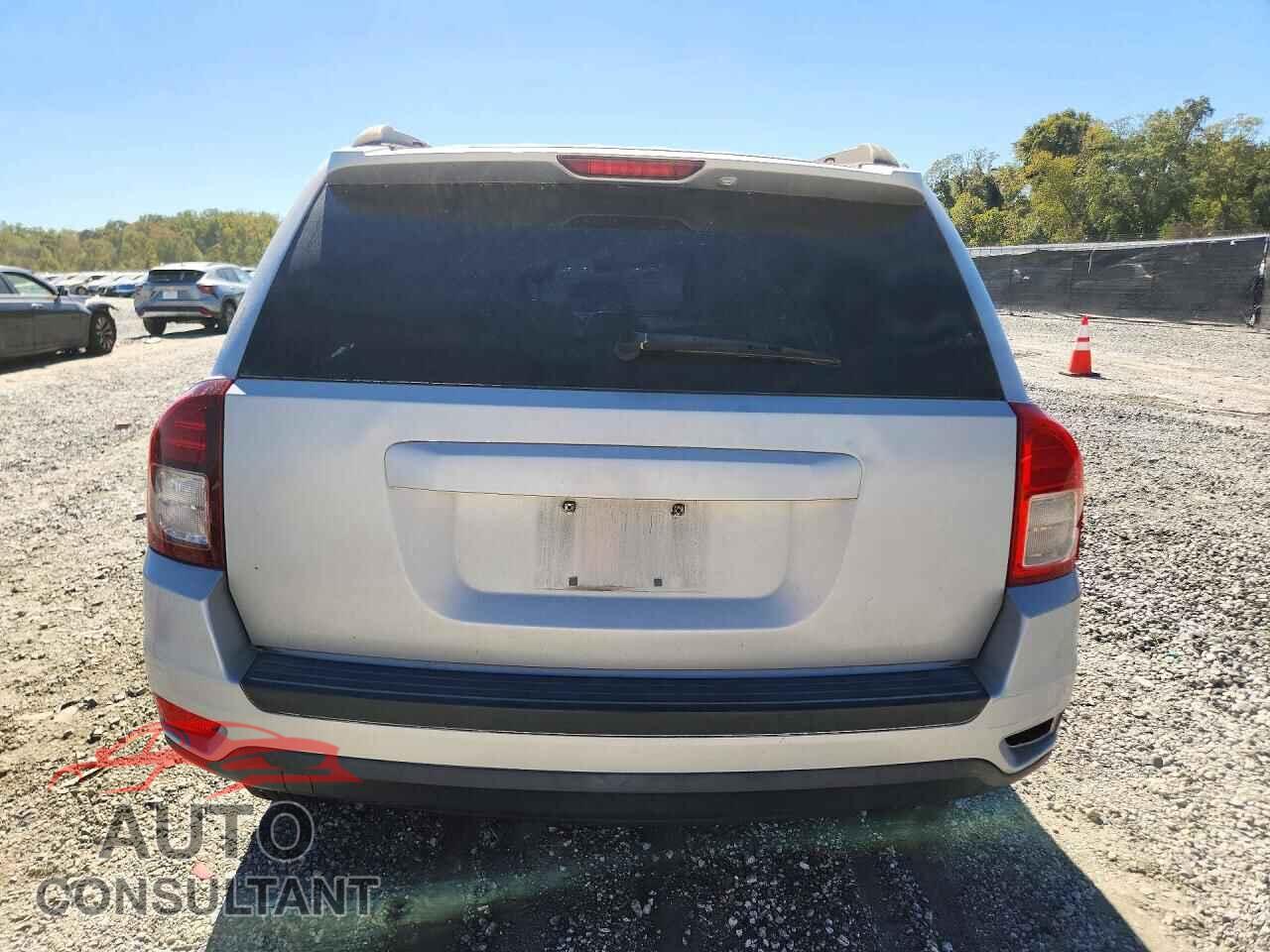 JEEP COMPASS 2011 - 1J4NF1FB5BD283570