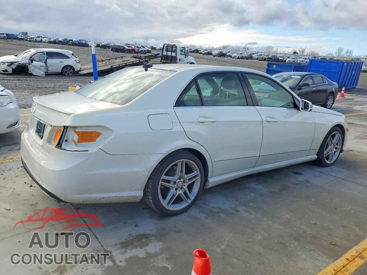MERCEDES-BENZ E-CLASS 2011 - WDDHF5GB9BA413429