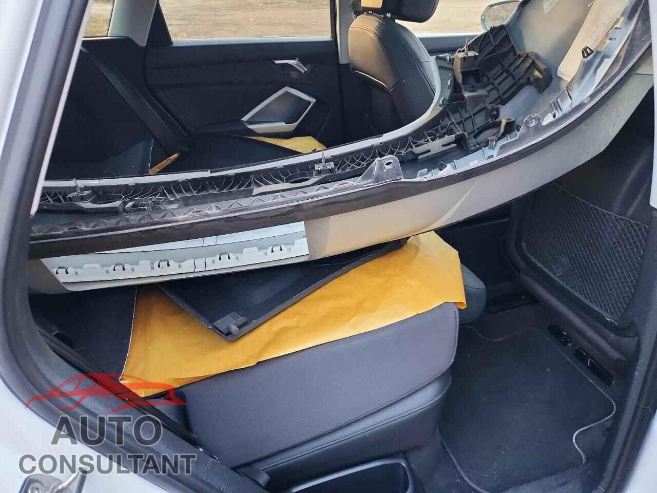 AUDI Q3 2021 - WA1AUCF38M1075874