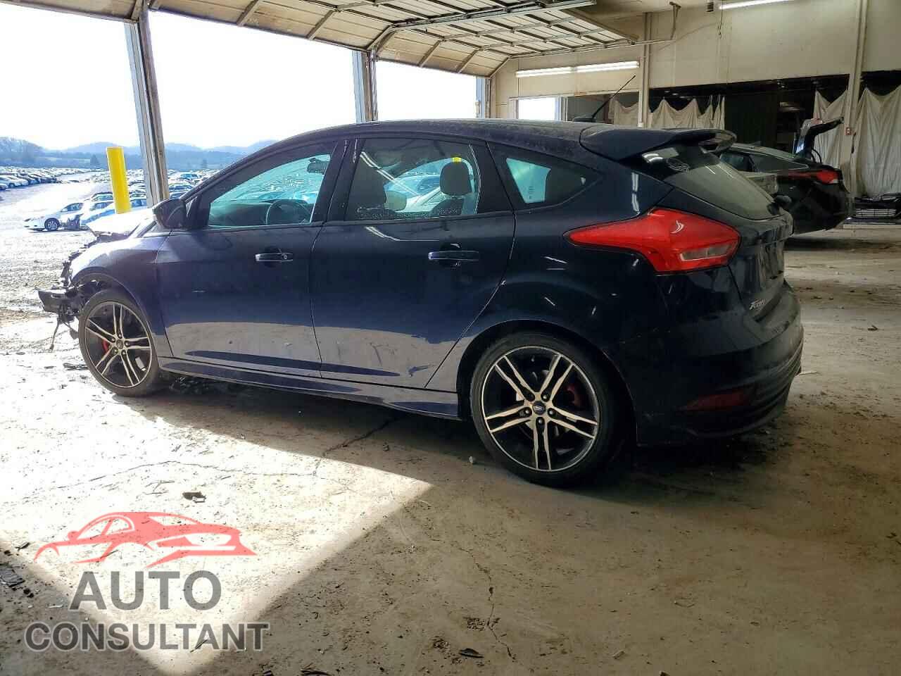 FORD FOCUS 2016 - 1FADP3L96GL228530