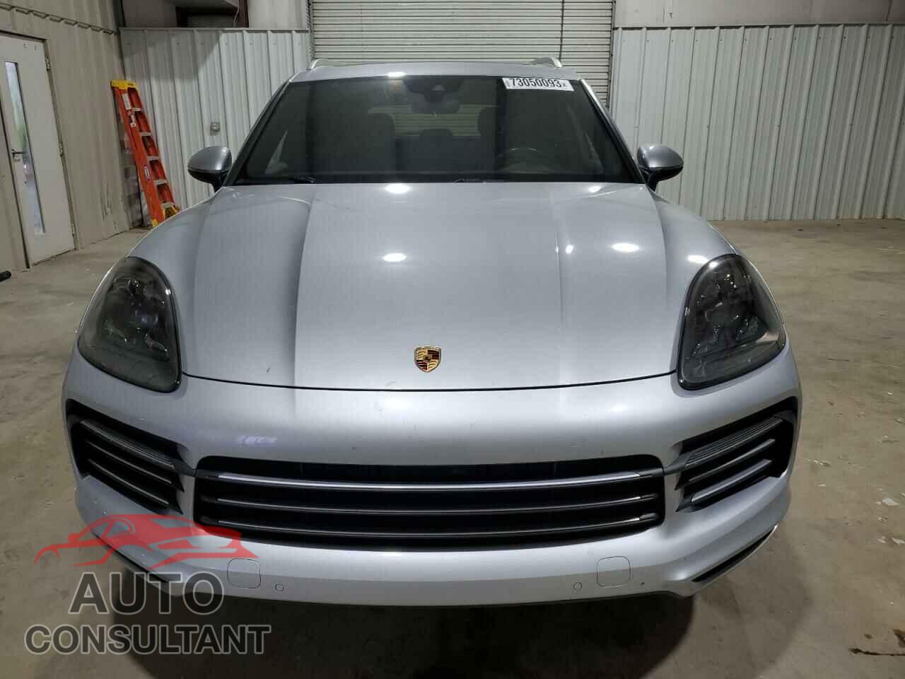 PORSCHE CAYENNE 2019 - WP1AA2AY6KDA08096