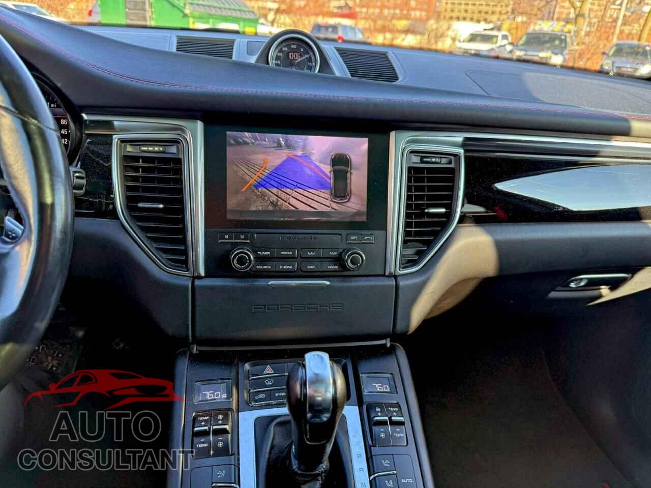 PORSCHE MACAN 2017 - WP1AG2A51HLB55591