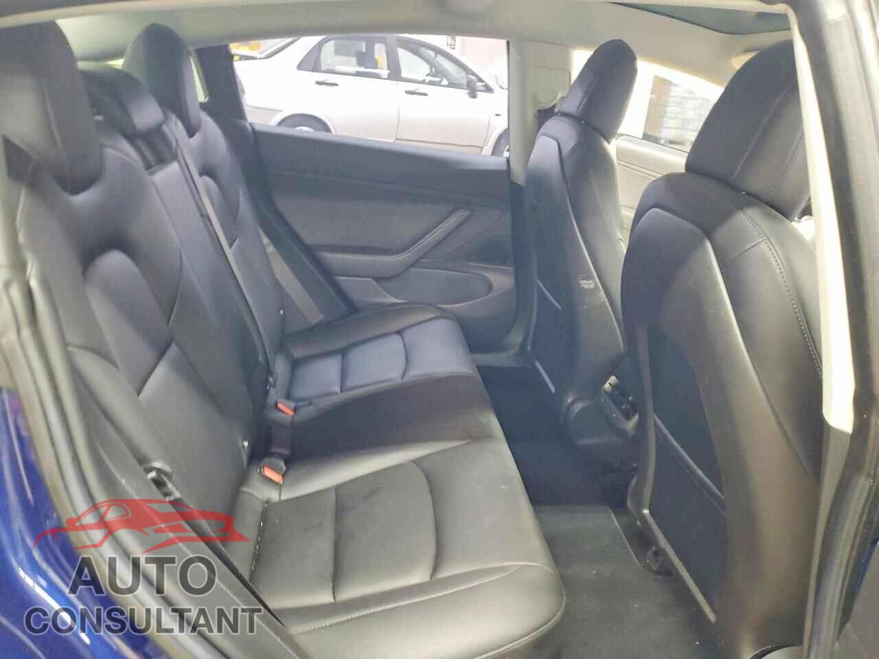 TESLA MODEL 3 2018 - 5YJ3E1EA6JF035697