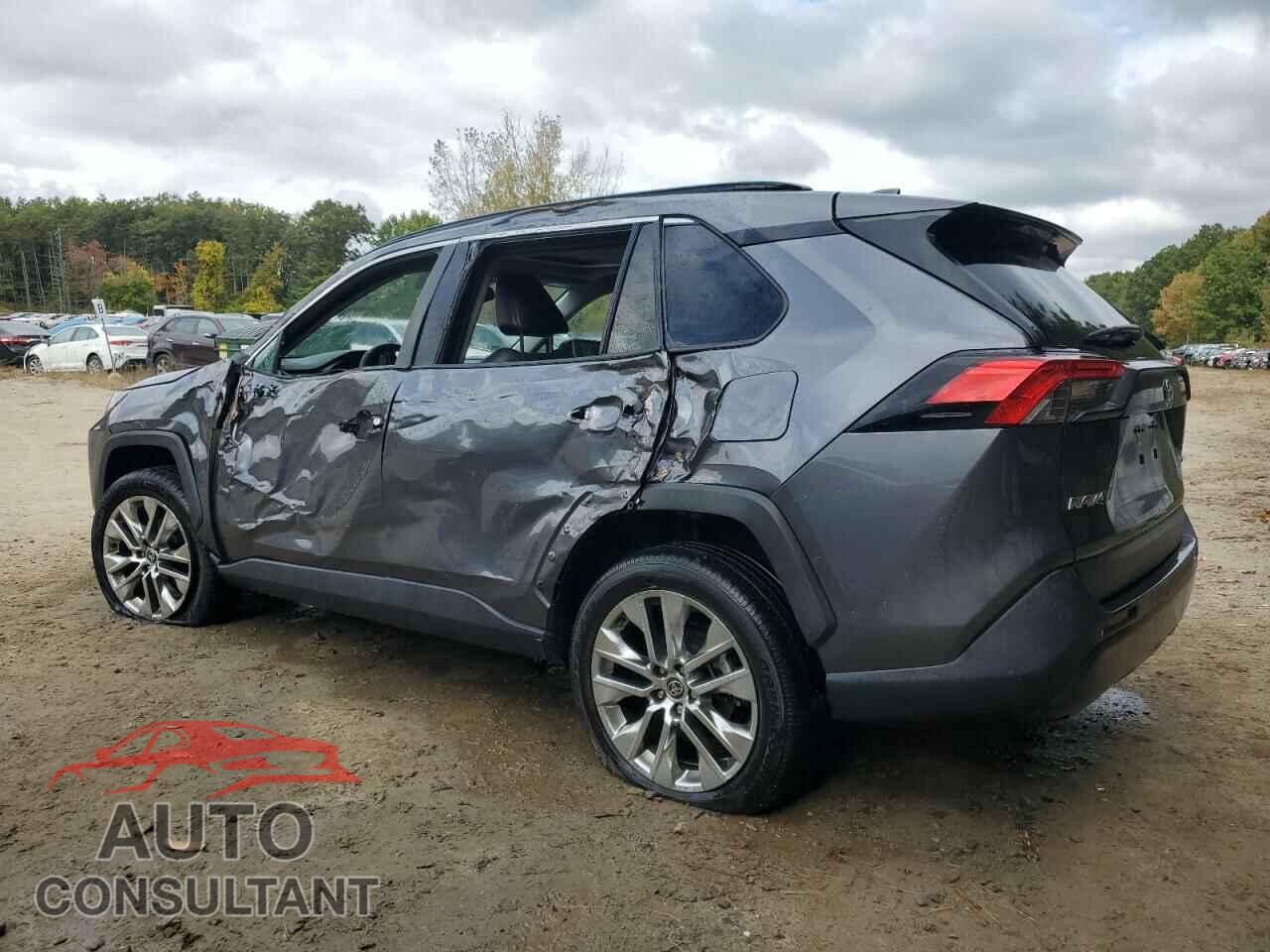 TOYOTA RAV4 2021 - 2T3C1RFV1MC141860