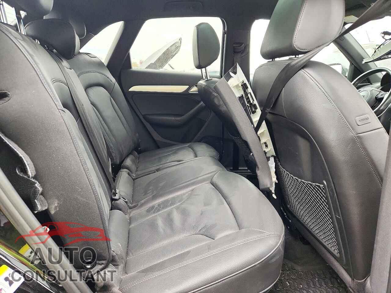 AUDI Q3 2017 - WA1ECCFS9HR017730