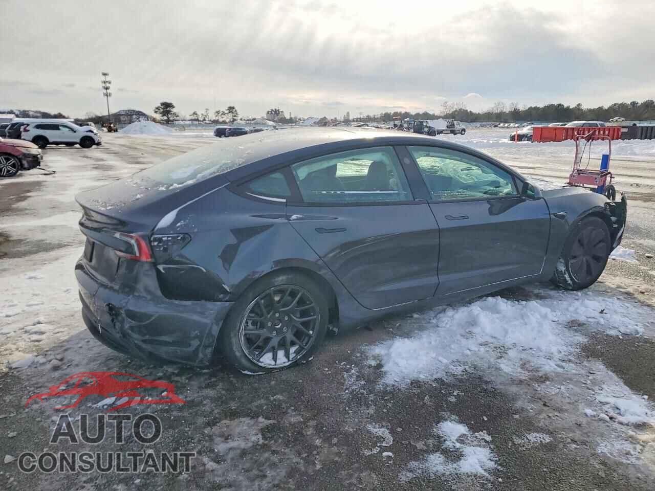 TESLA MODEL 3 2024 - 5YJ3E1EAXRF736917