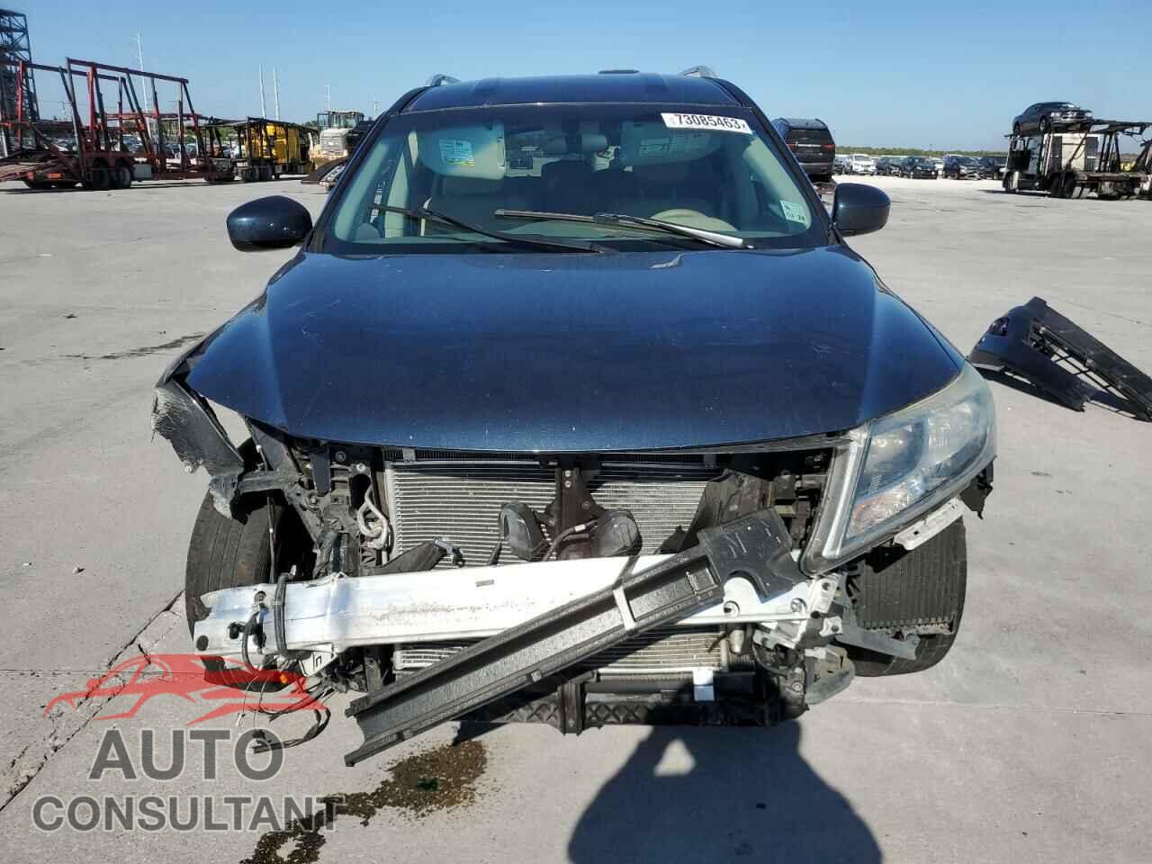 NISSAN PATHFINDER 2015 - 5N1AR2MN4FC684792