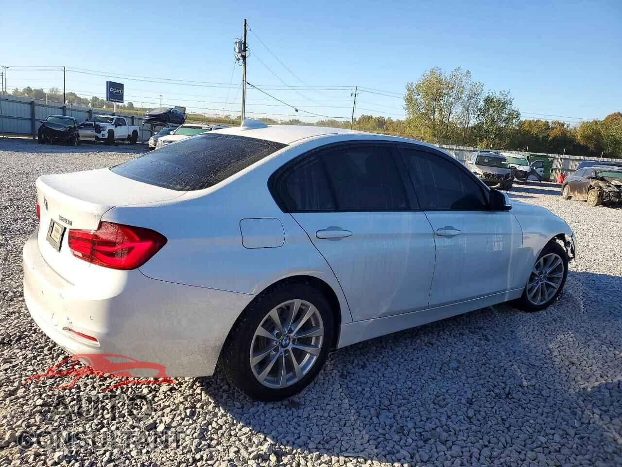 BMW 3 SERIES 2016 - WBA8E1G56GNU10761