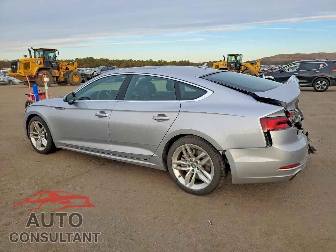 AUDI A5 2019 - WAUBNCF51KA070745