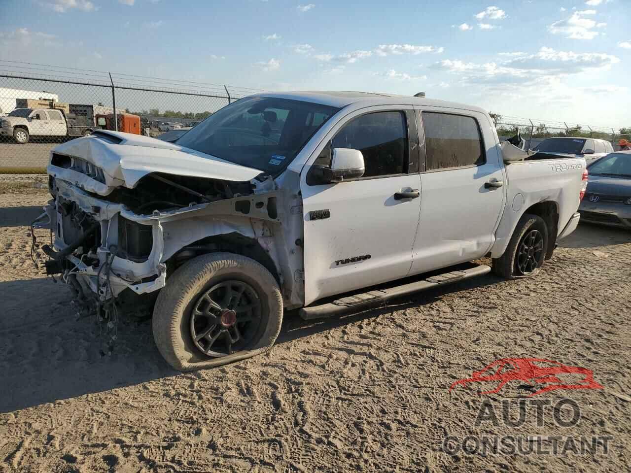 TOYOTA TUNDRA 2020 - 5TFDY5F19LX938047