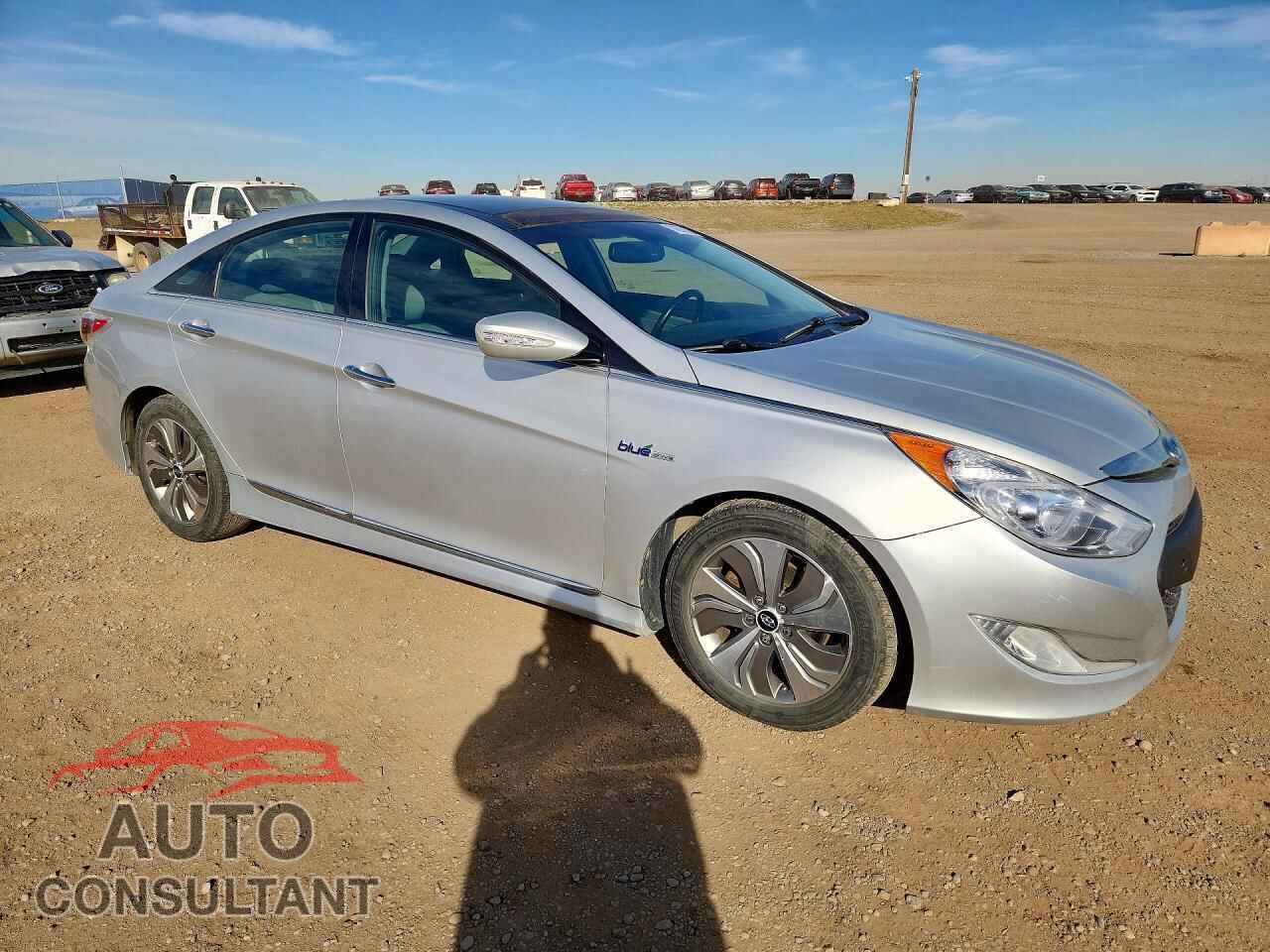 HYUNDAI SONATA 2013 - KMHEC4A42DA073050