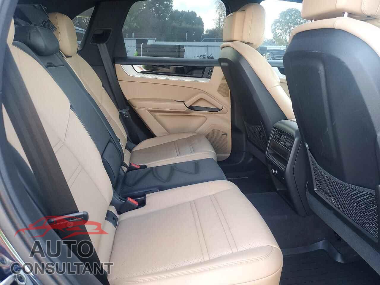 PORSCHE CAYENNE 2024 - WP1AA2AY5RDA04647