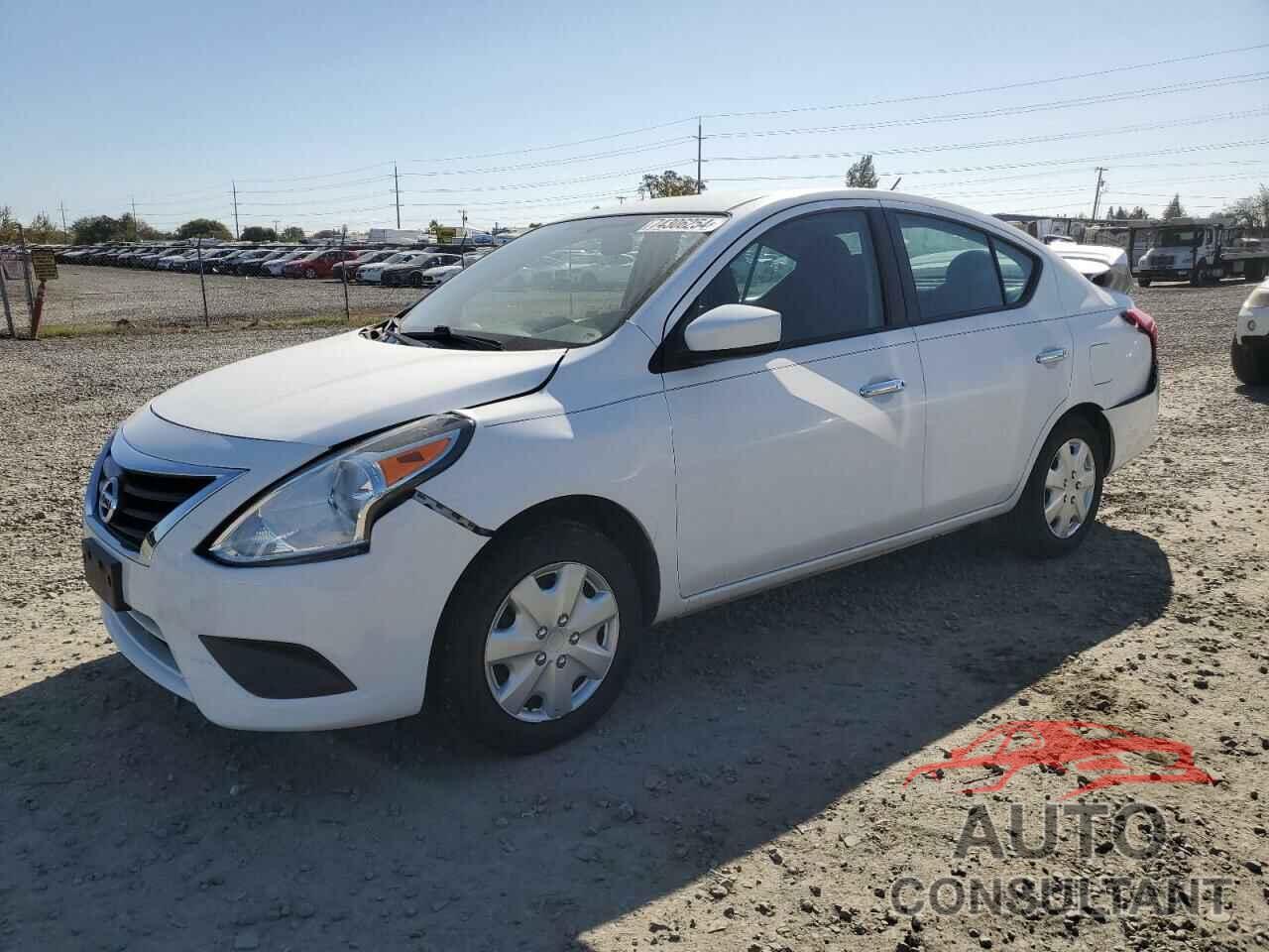 NISSAN VERSA 2018 - 3N1CN7AP2JL826780