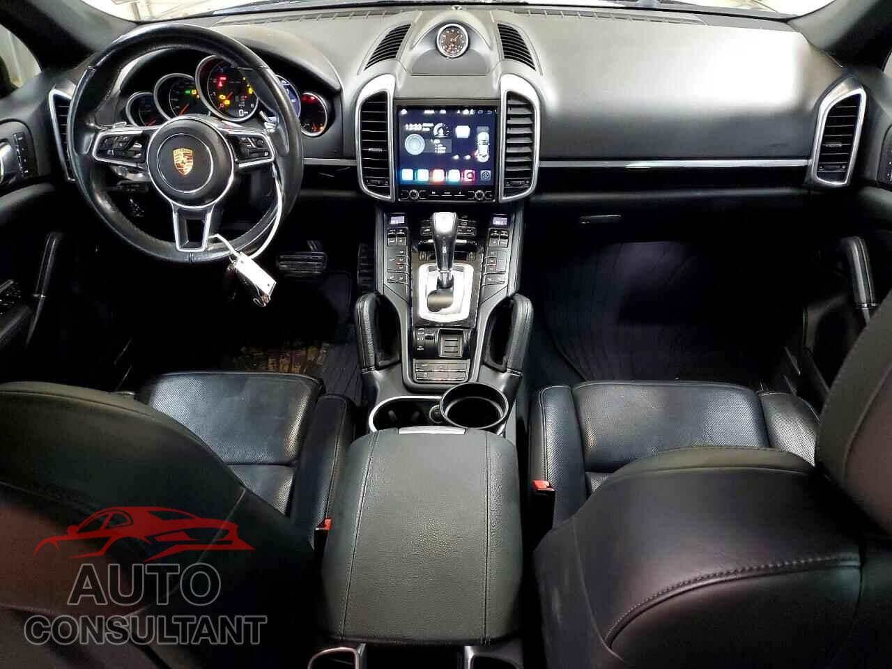 PORSCHE CAYENNE 2016 - WP1AA2A22GLA03504