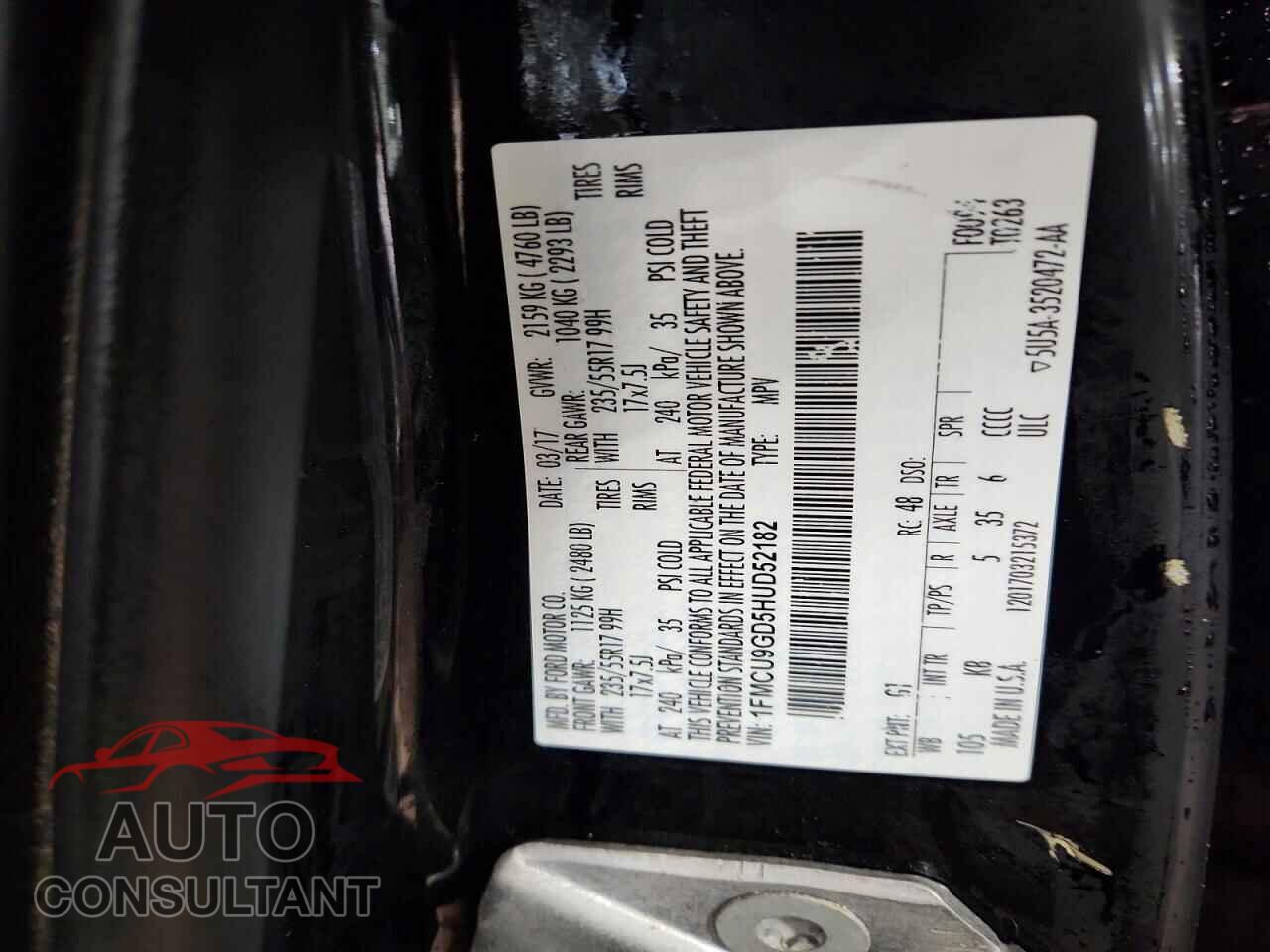 FORD ESCAPE 2017 - 1FMCU9GD5HUD52182
