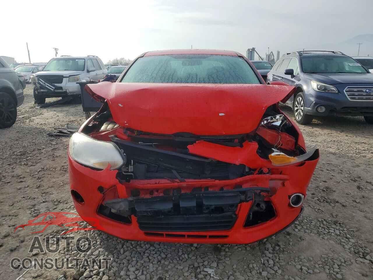 FORD FOCUS 2012 - 1FAHP3F21CL239350