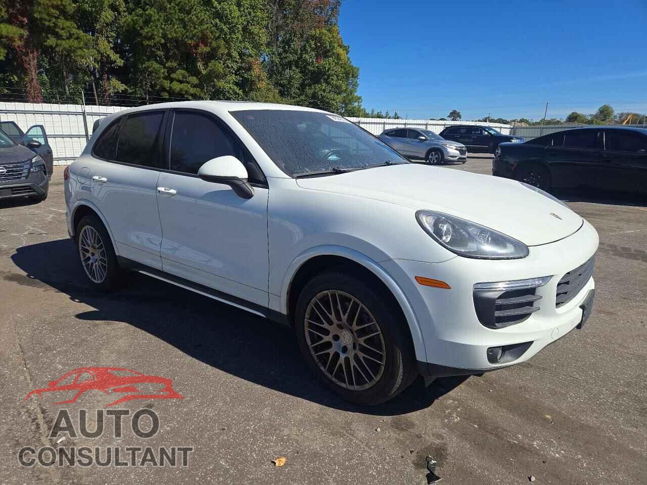PORSCHE CAYENNE 2016 - WP1AA2A25GKA37958