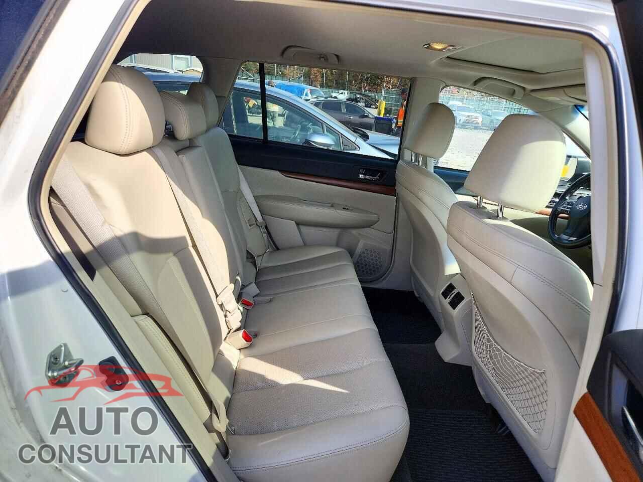 SUBARU OUTBACK 2013 - 4S4BRDKC3D2309030