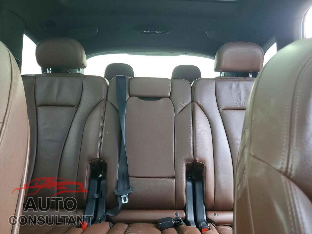 AUDI Q7 2017 - WA1LAAF73HD021606