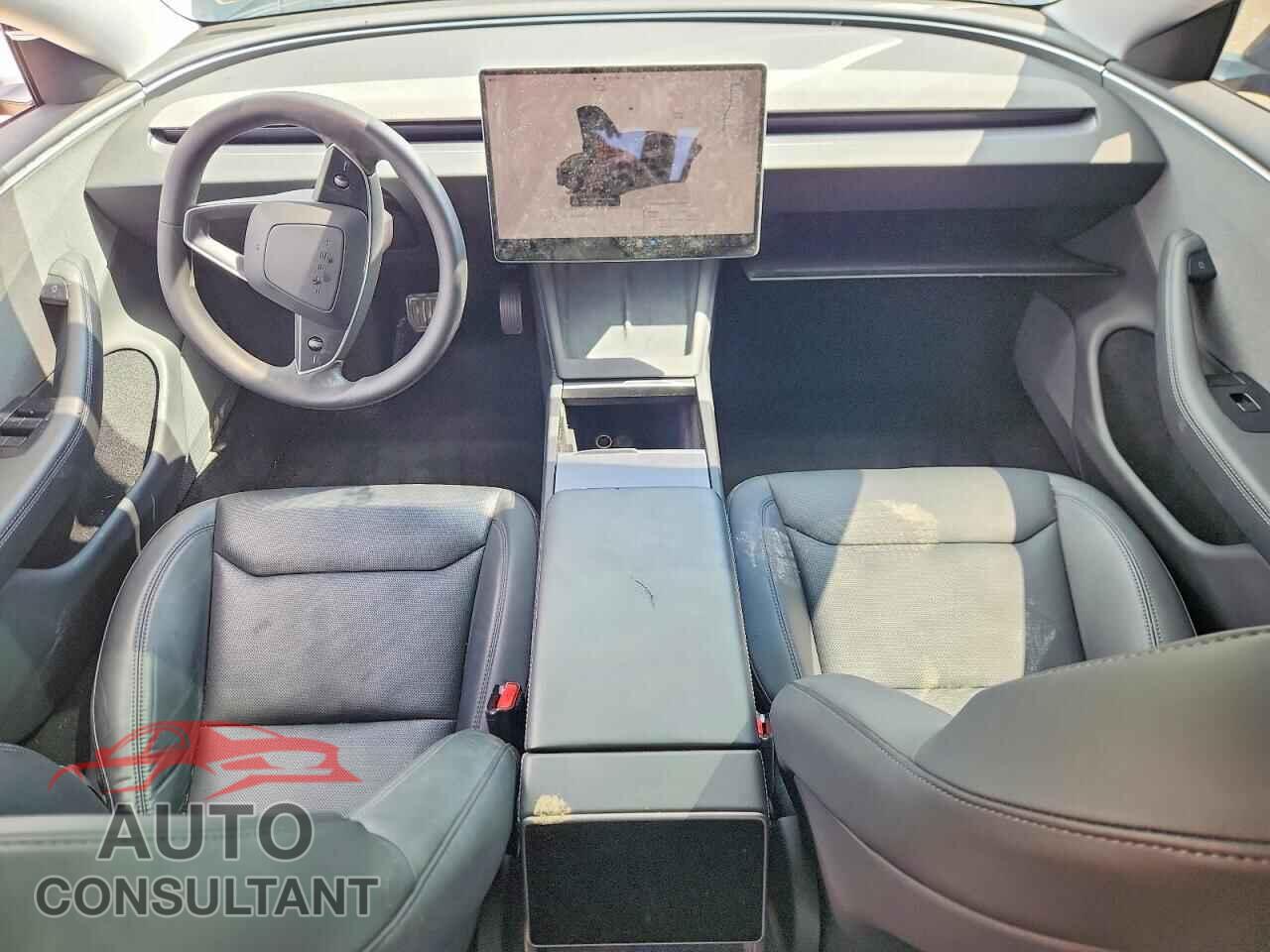 TESLA MODEL 3 2024 - 5YJ3E1EA8RF721154