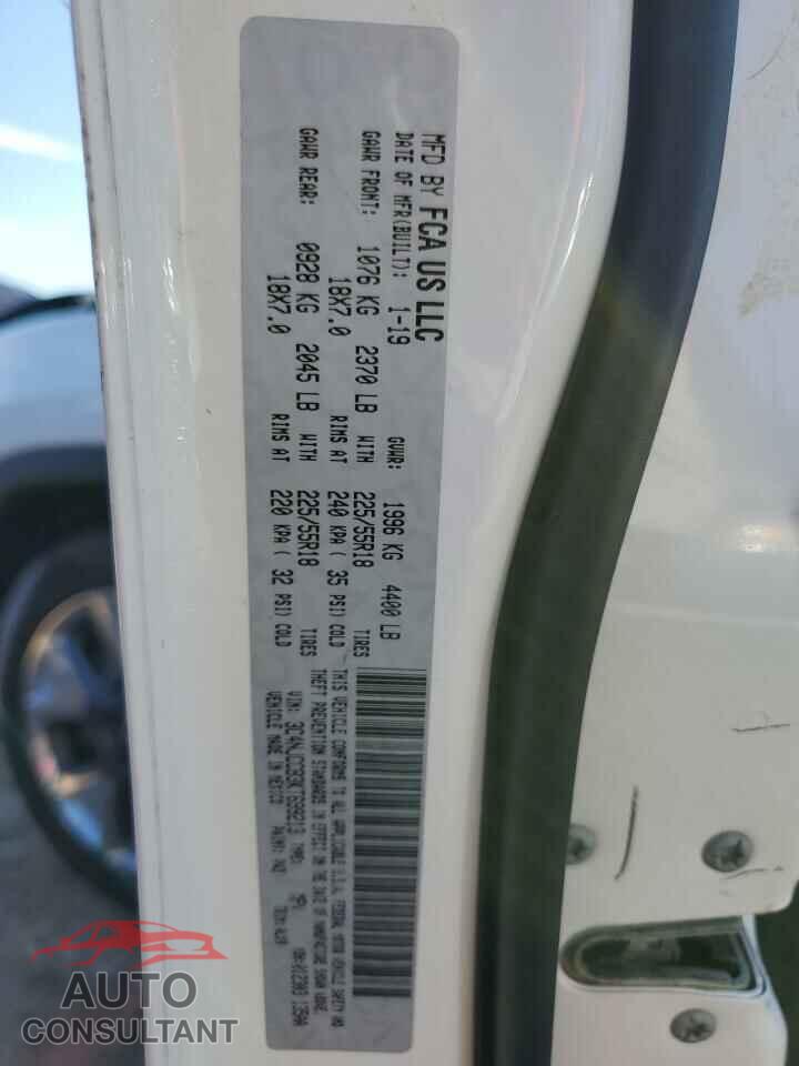 JEEP COMPASS 2019 - 3C4NJCCB3KT699213