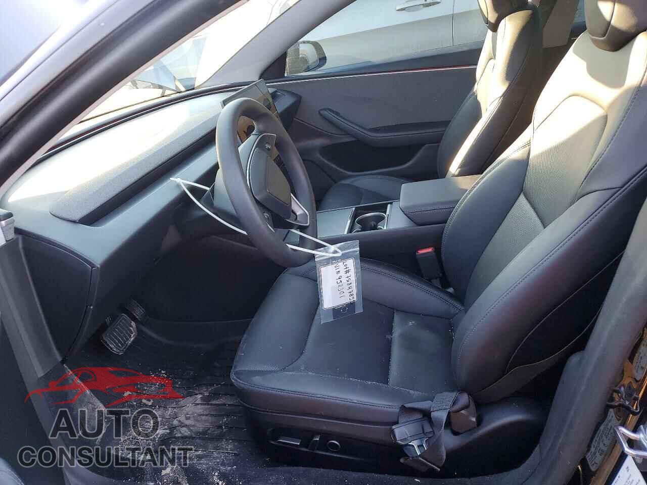 TESLA MODEL 3 2025 - 5YJ3E1EA2SF952301