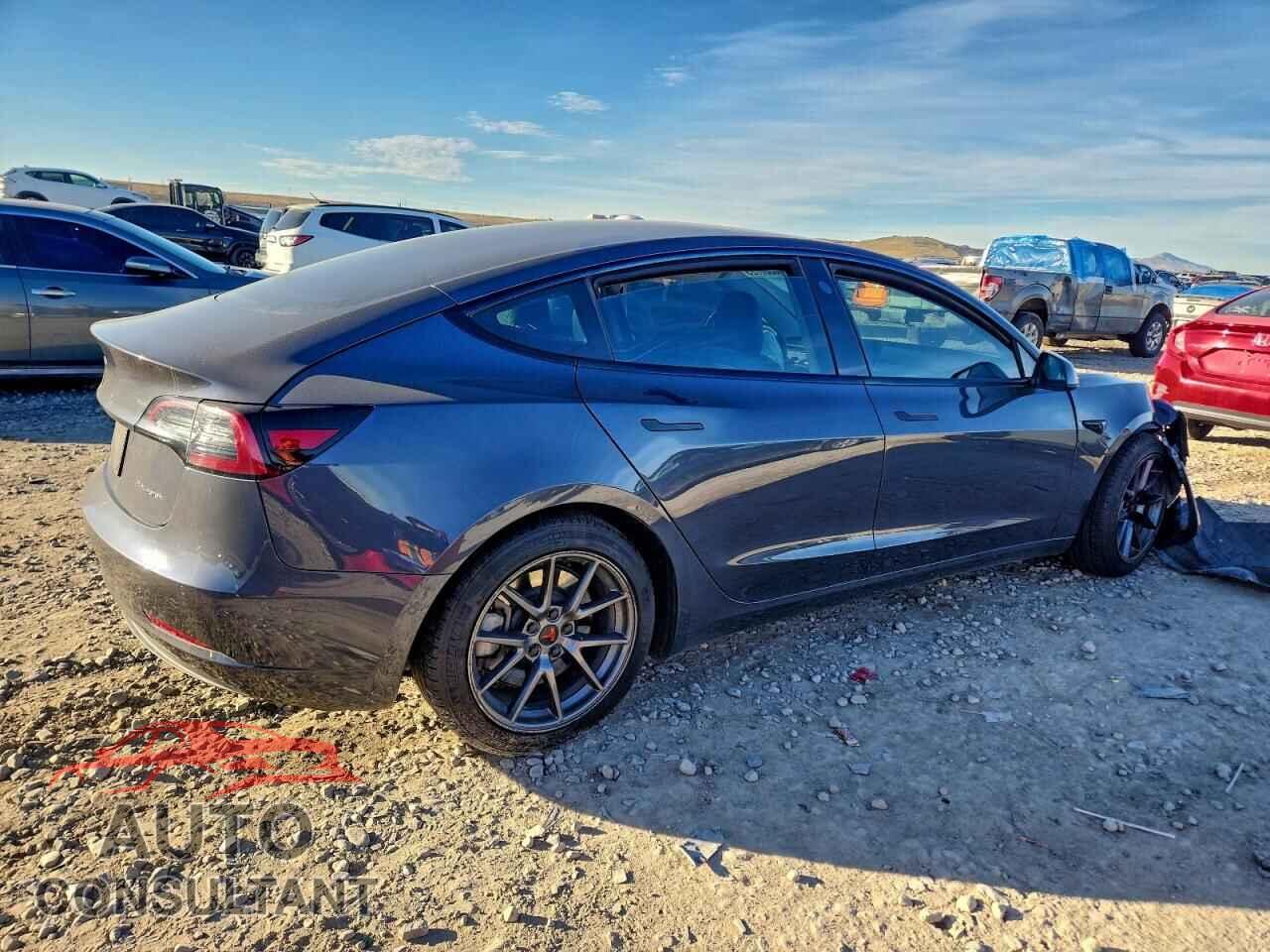 TESLA MODEL 3 2021 - 5YJ3E1EBXMF836727