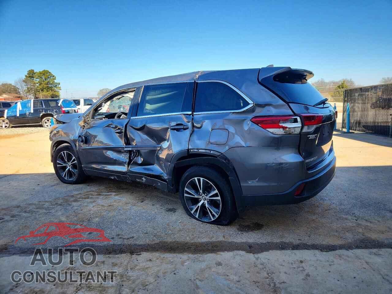 TOYOTA HIGHLANDER 2017 - 5TDZZRFH5HS193513