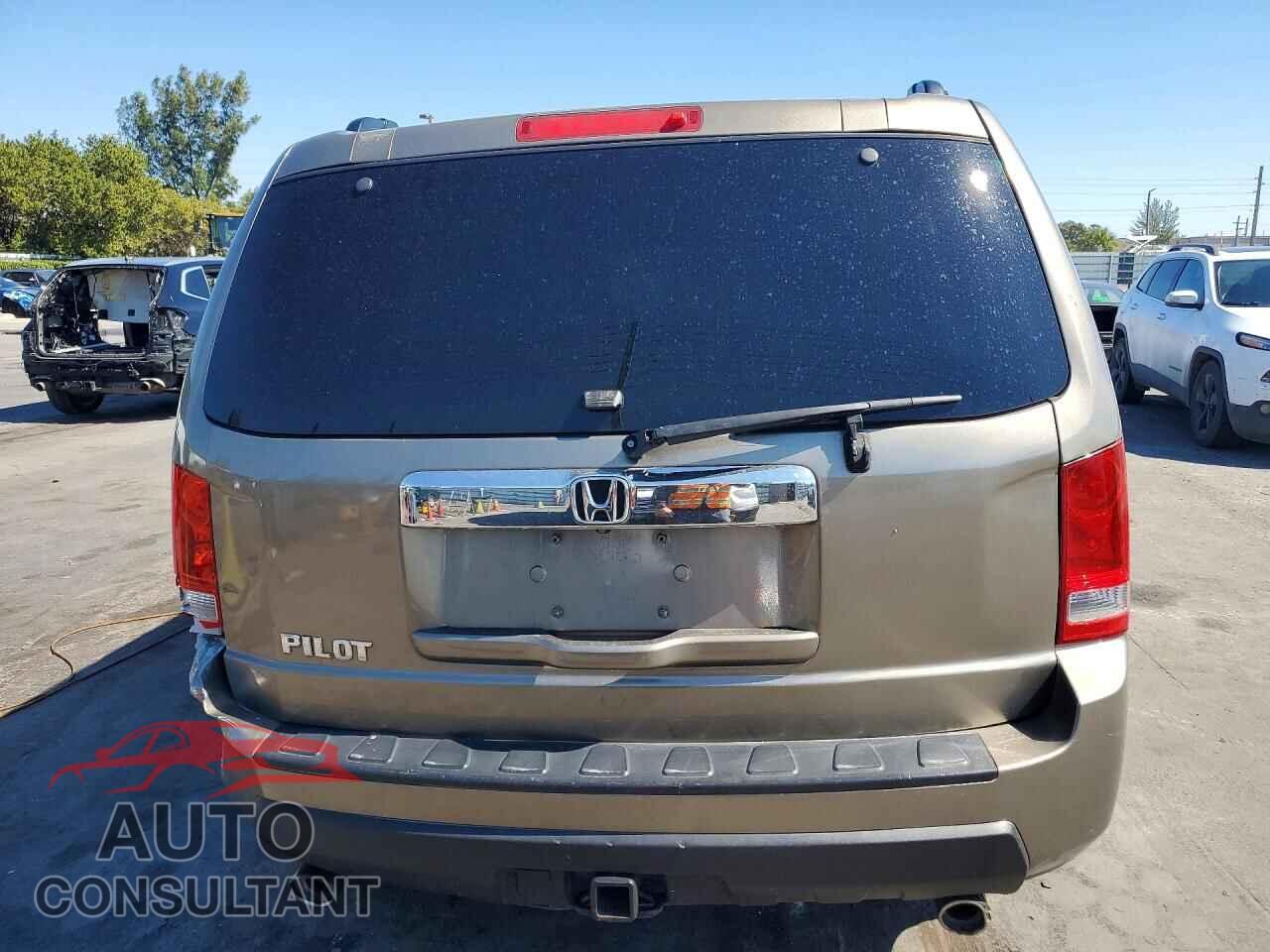 HONDA PILOT 2011 - 5FNYF3H53BB036143