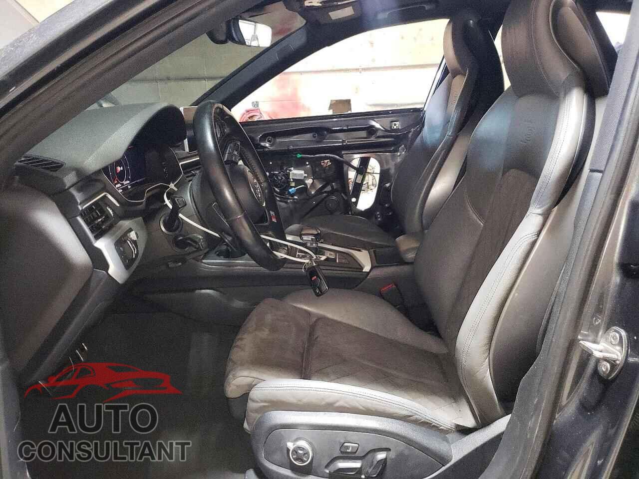 AUDI S4/RS4 2018 - WAUC4AF40JA003054