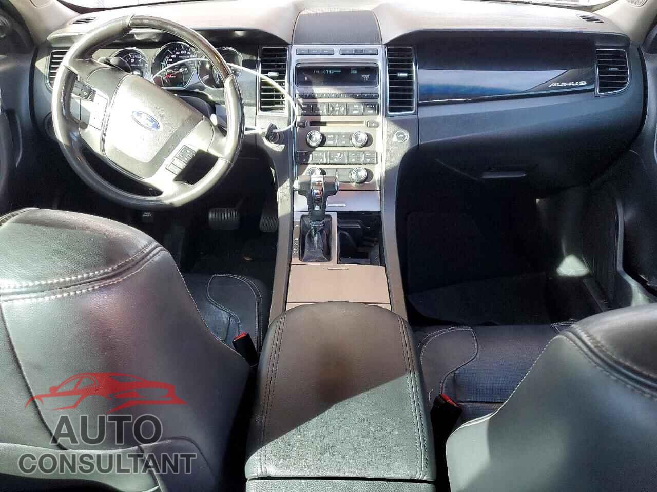 FORD TAURUS 2011 - 1FAHP2FW4BG150957