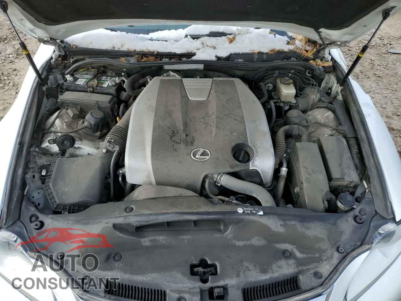 LEXUS IS 2015 - JTHCE1D28F5008115