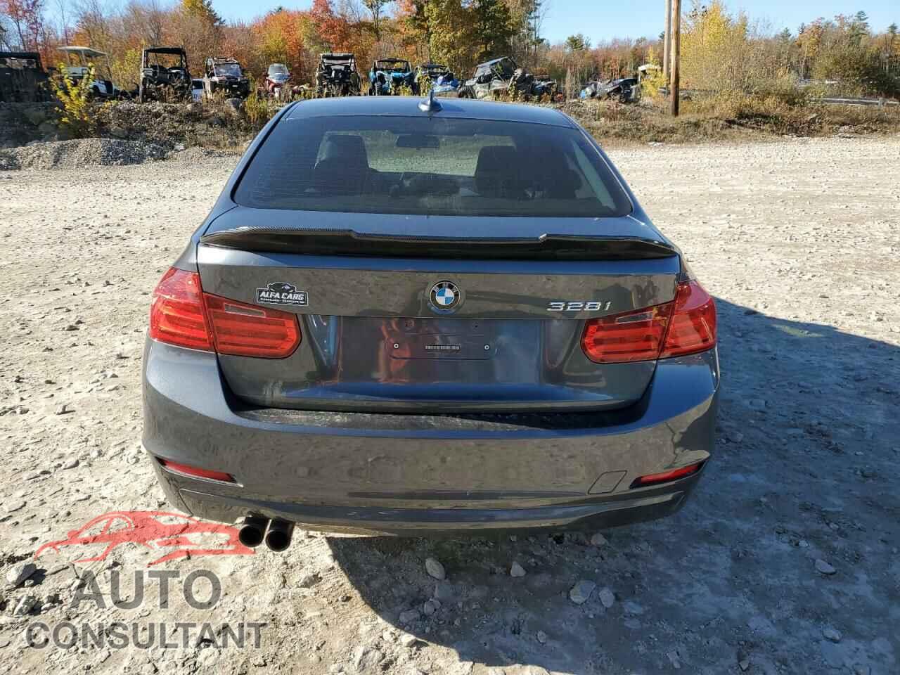 BMW 3 SERIES 2013 - WBA3B5G50DNP40367