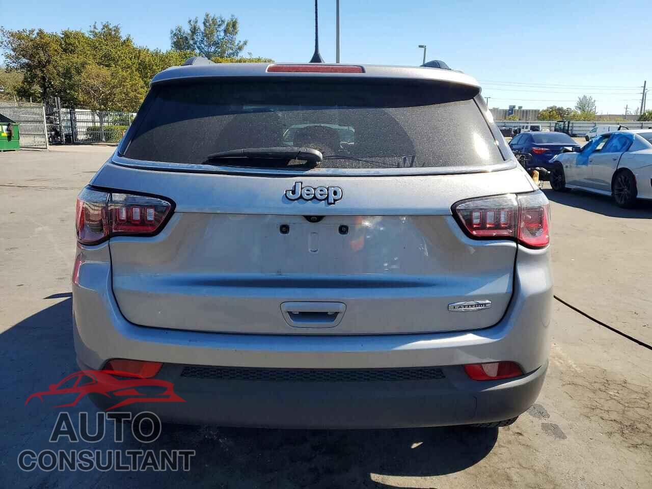 JEEP COMPASS 2018 - 3C4NJCBB1JT503415