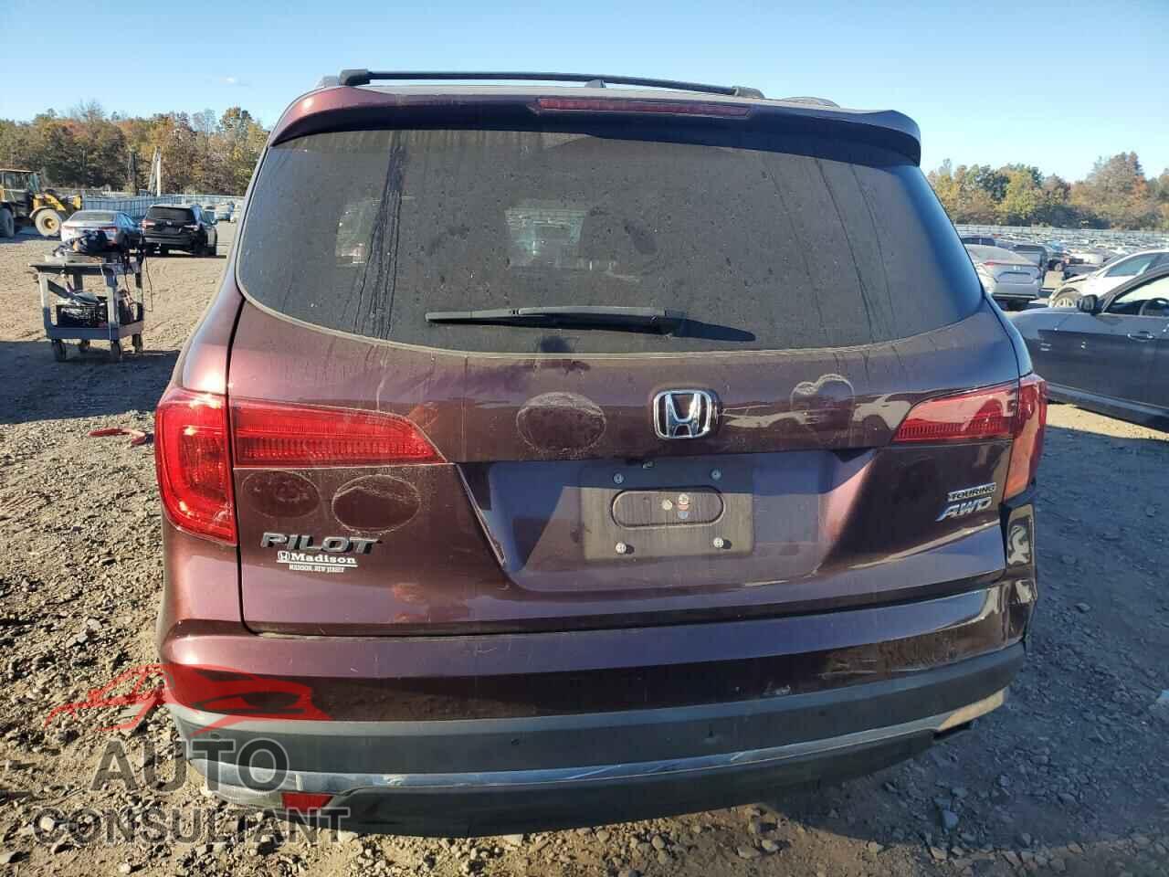 HONDA PILOT 2017 - 5FNYF6H94HB053210