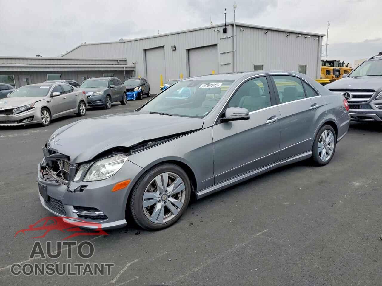 MERCEDES-BENZ E-CLASS 2013 - WDDHF2EB2DA720686