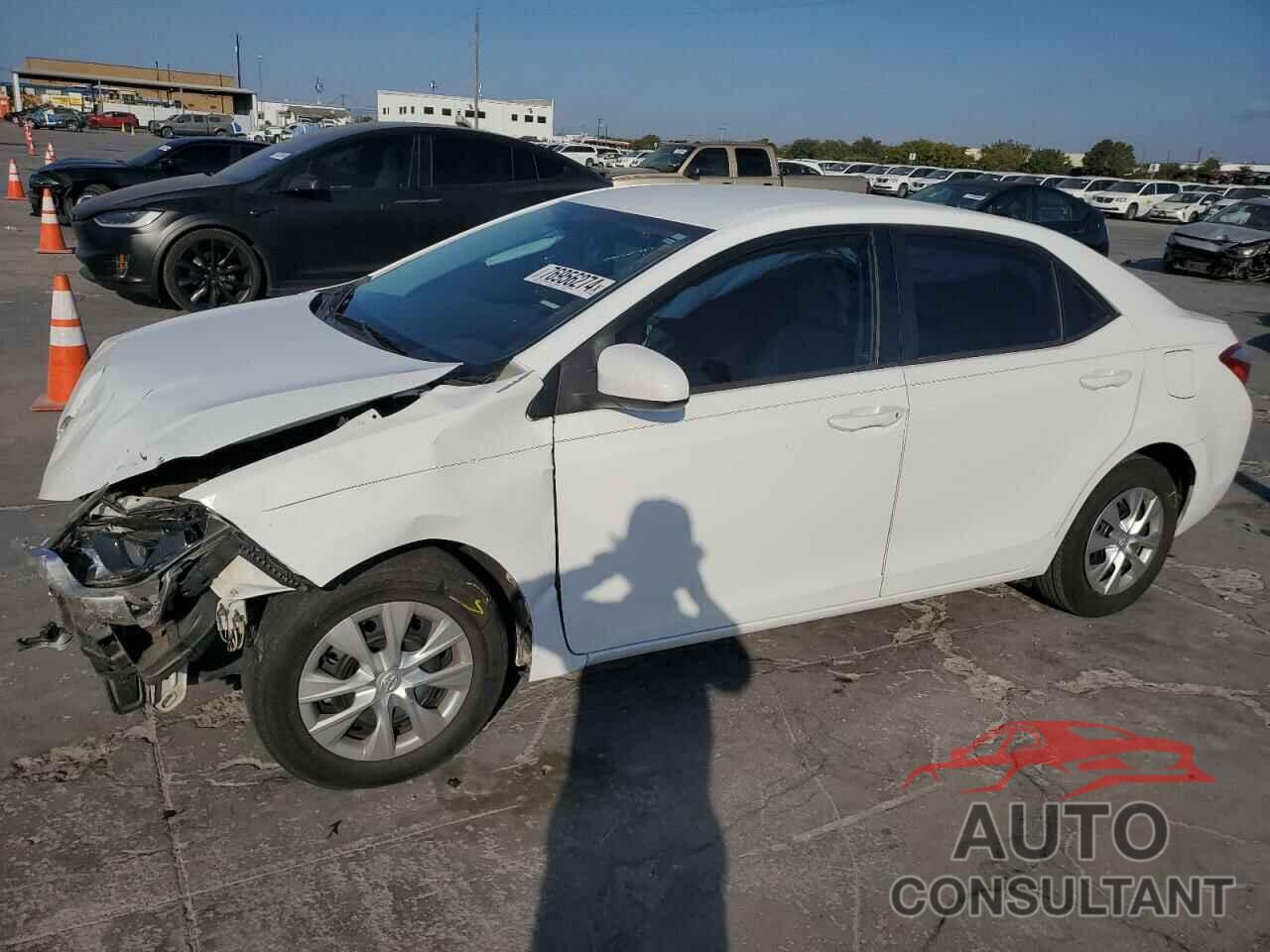TOYOTA COROLLA 2015 - 5YFBURHE8FP291346