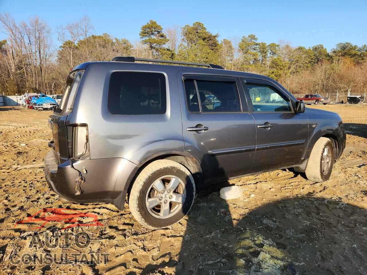 HONDA PILOT 2011 - 5FNYF4H46BB068078