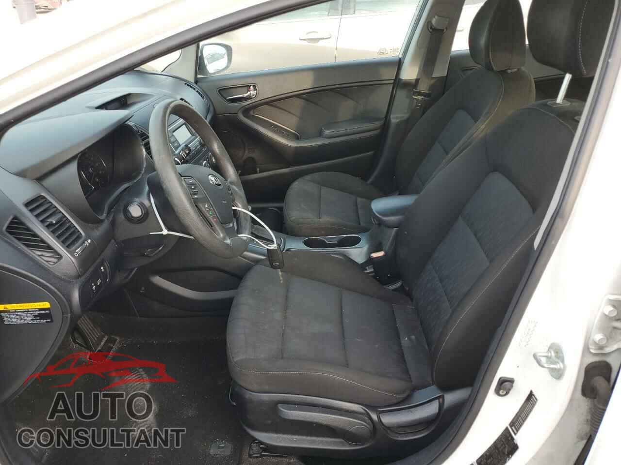 KIA FORTE 2016 - KNAFK4A60G5615933