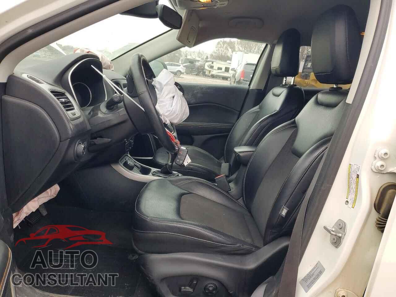 JEEP COMPASS 2017 - 3C4NJDBB1HT639740