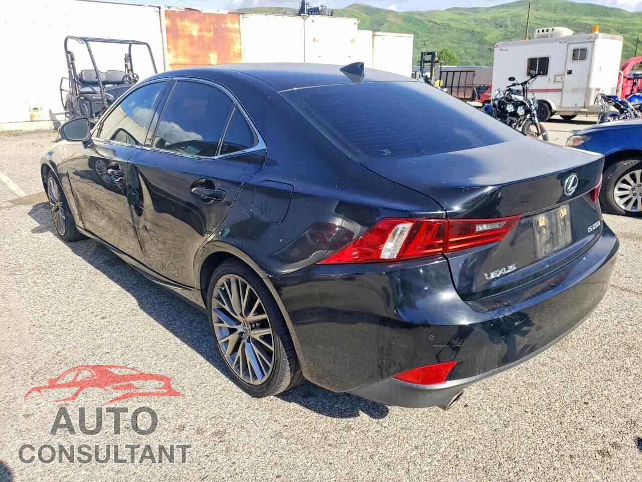 LEXUS IS 2014 - JTHBF1D21E5003538