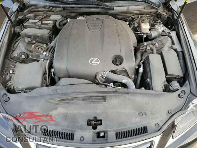 LEXUS IS 2015 - JTHCF1D20F5028551