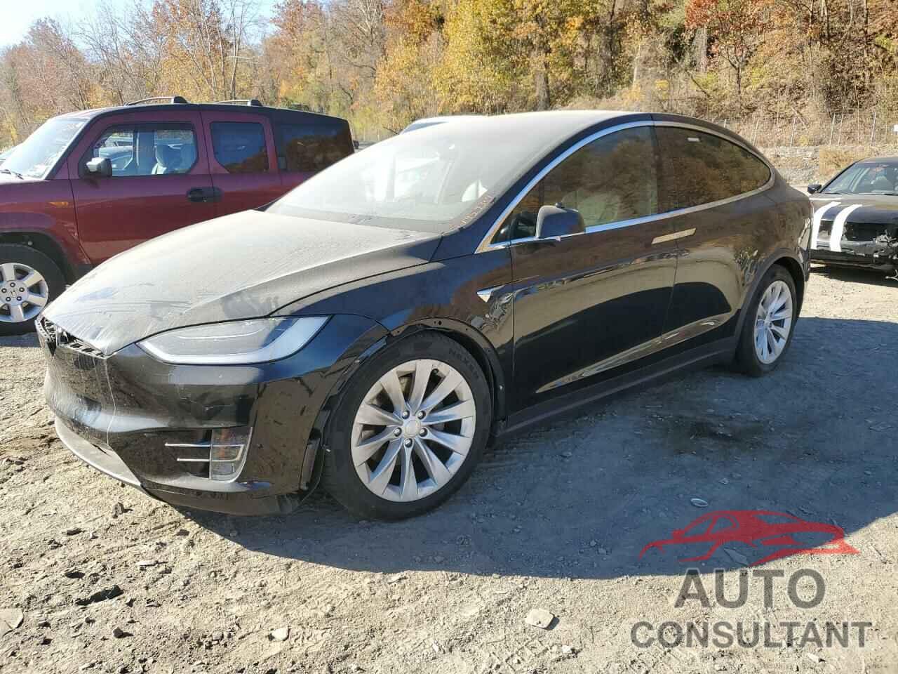 TESLA MODEL X 2017 - 5YJXCBE22HF055641