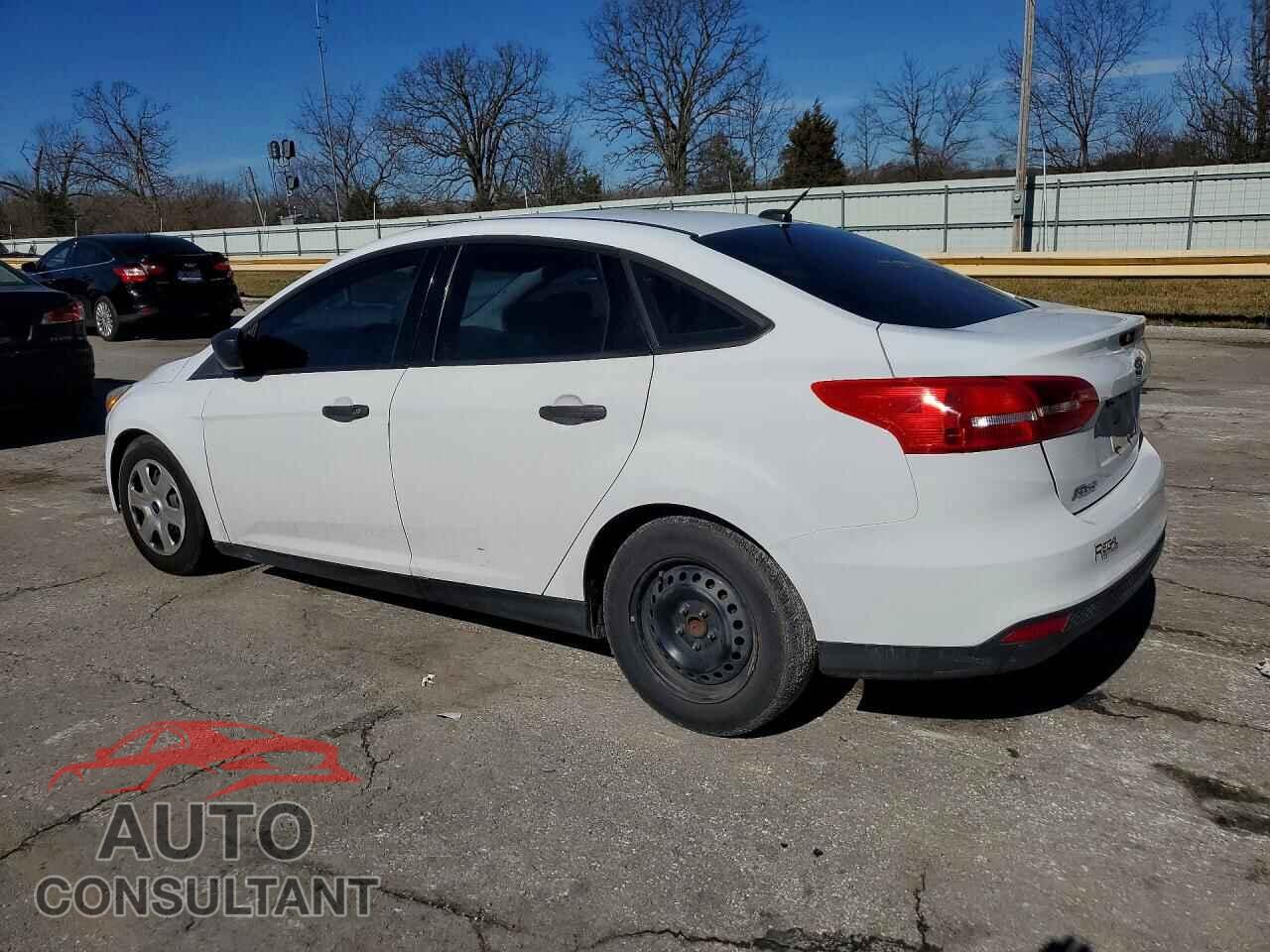 FORD FOCUS 2016 - 1FADP3E22GL339379