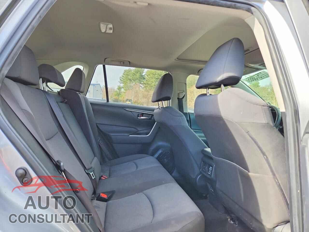 TOYOTA RAV4 2019 - JTMP1RFVXKD513593
