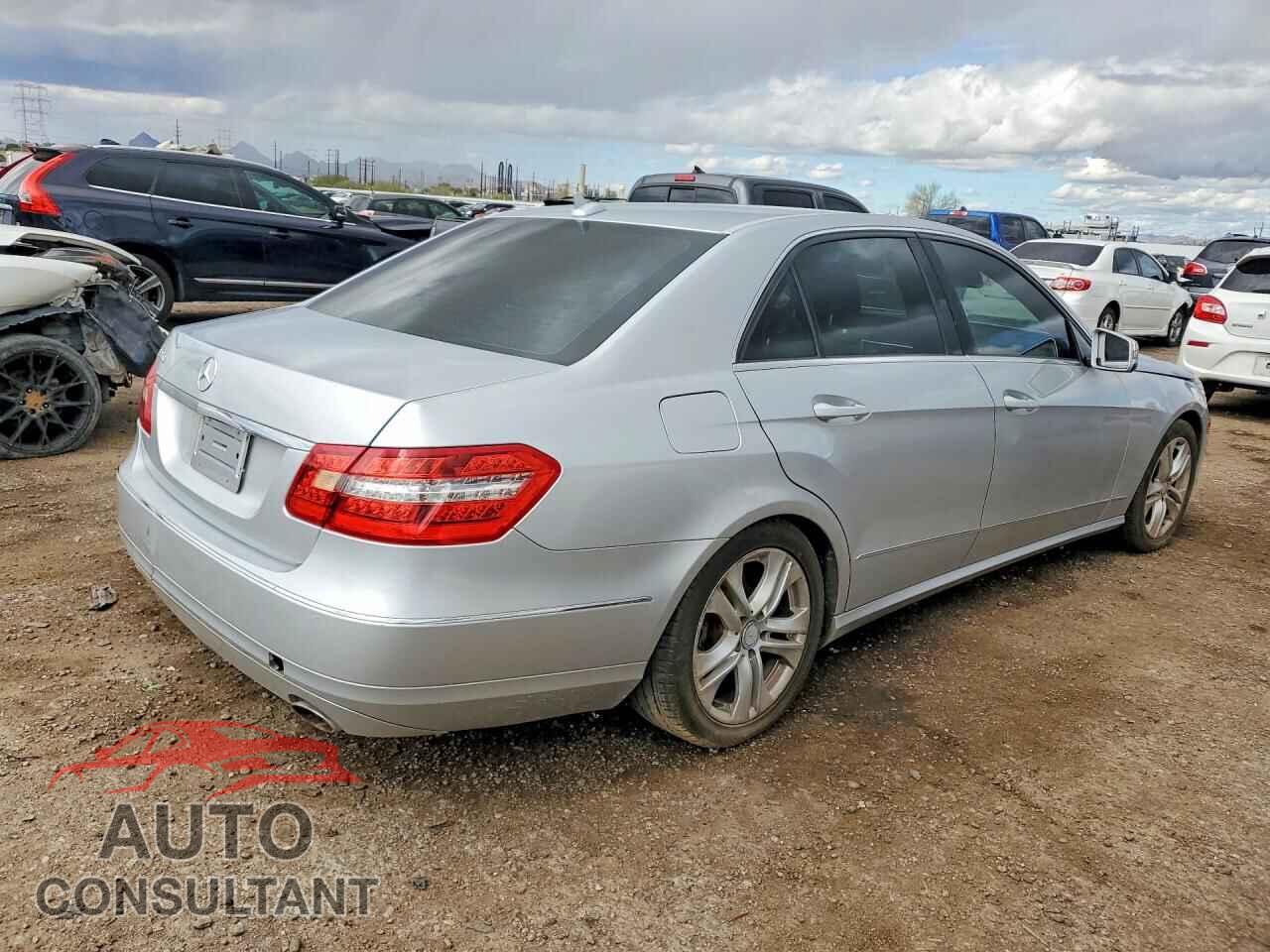 MERCEDES-BENZ E-CLASS 2011 - WDDHF5GB4BA319331