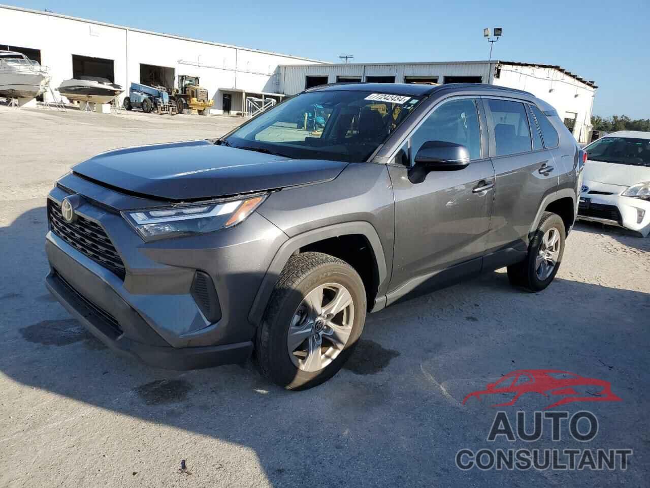 TOYOTA RAV4 2022 - 2T3W1RFV3NC181517