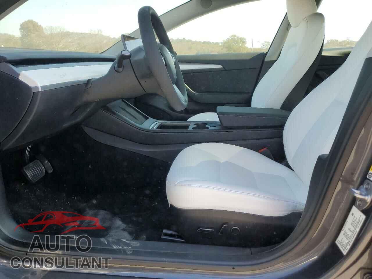 TESLA MODEL 3 2023 - 5YJ3E1EA0PF644454