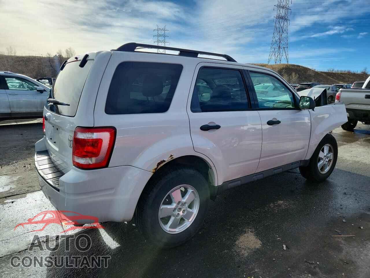 FORD ESCAPE 2011 - 1FMCU0D74BKA87090
